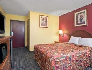 Days Inn By Wyndham Torrington Eksteriør billede